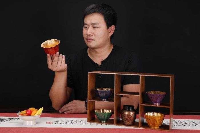 他见证了建盏的“最美遇见”——访新生代建盏工艺师高邵雄